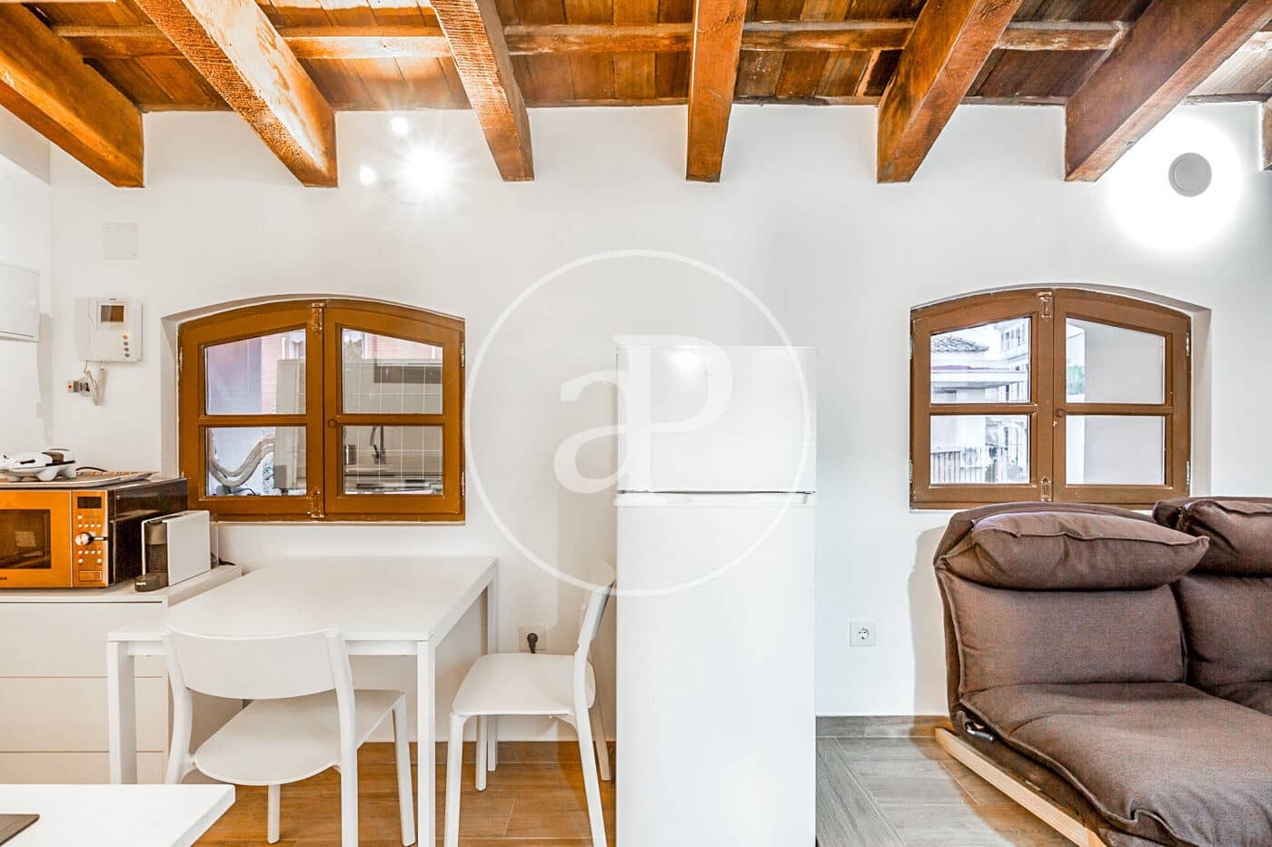 1 quarto Moradia para arrendar em Valencia cidade - 1 100 € (Ref: 9890473)