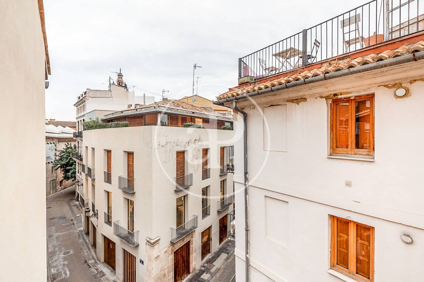 1 quarto Moradia para arrendar em Valencia cidade - 1 100 € (Ref: 9890473)