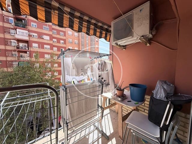 4 quarto Apartamento para arrendar em Albors, Valência cidade - 1 800 € (Ref: 9892442)