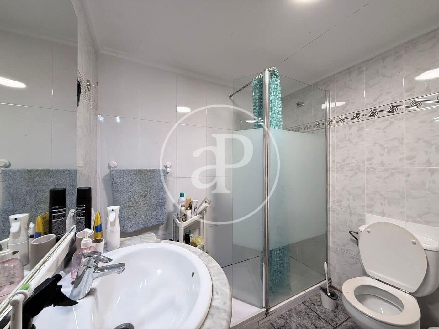 4 quarto Apartamento para arrendar em Valencia cidade - 1 800 € (Ref: 9892442)