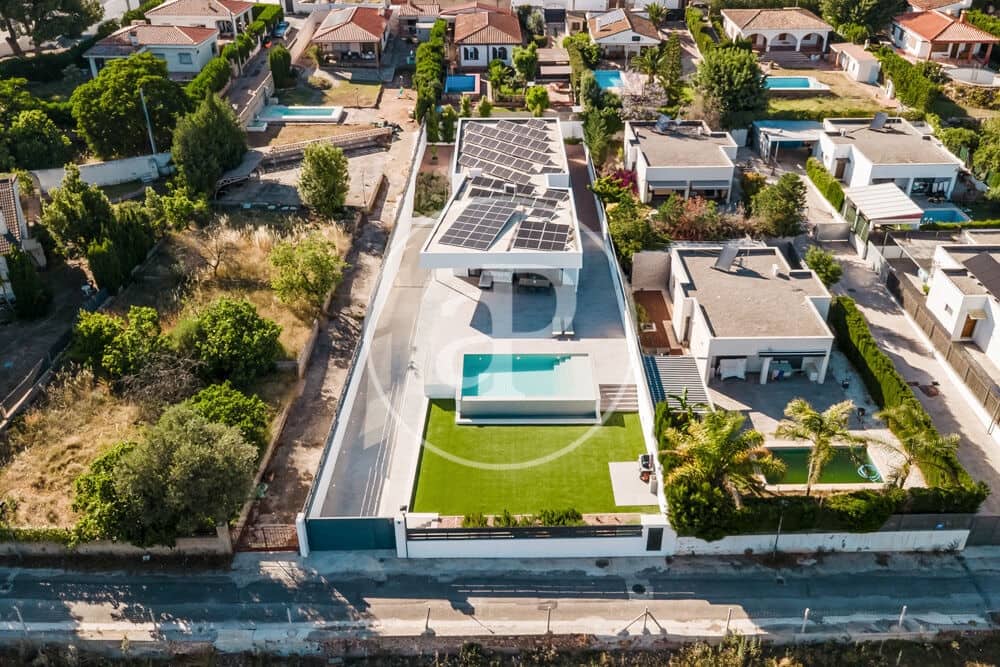 5 Zimmer Villa zu verkaufen in Naquera mit Pool - 1.450.000 € (Ref: 9892443)