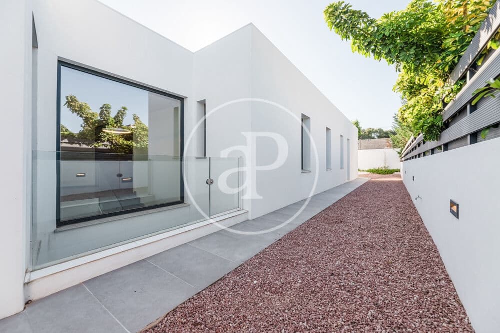 5 Zimmer Villa zu verkaufen in Naquera mit Pool - 1.450.000 € (Ref: 9892443)
