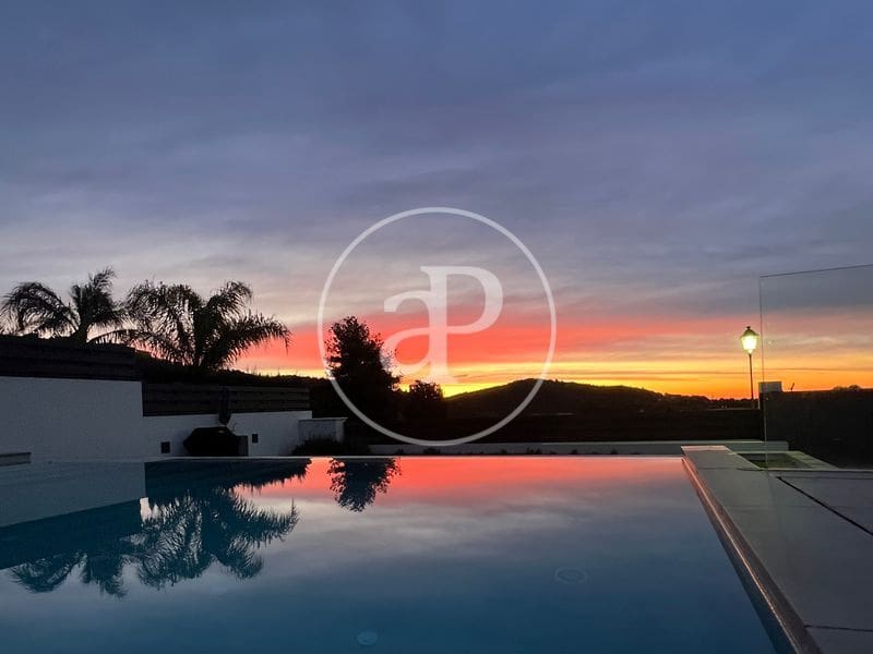 Chalet de 5 habitaciones en Náquera en venta con piscina - 1.450.000 € (Ref: 9892443)