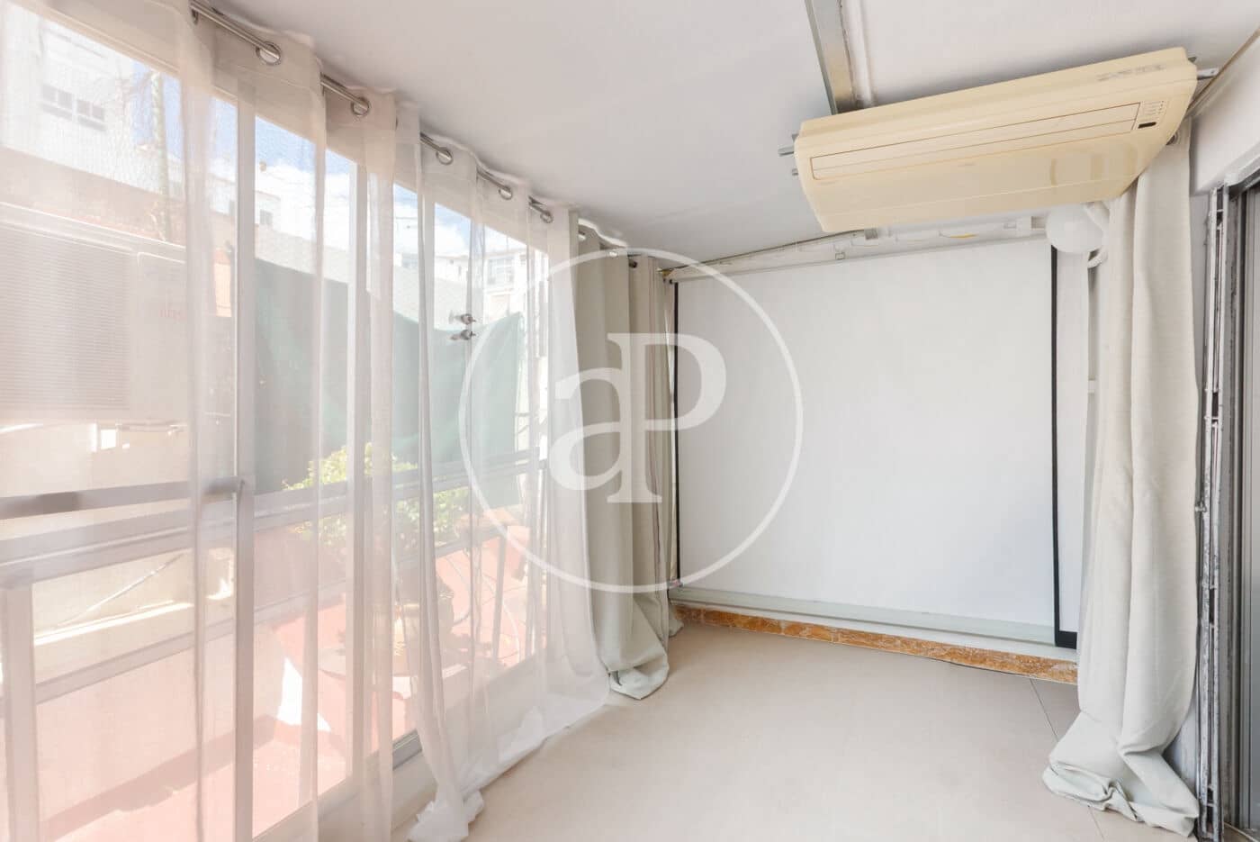 4 slaapkamer Appartement te koop in Valencia stad - € 790.000 (Ref: 9892446)