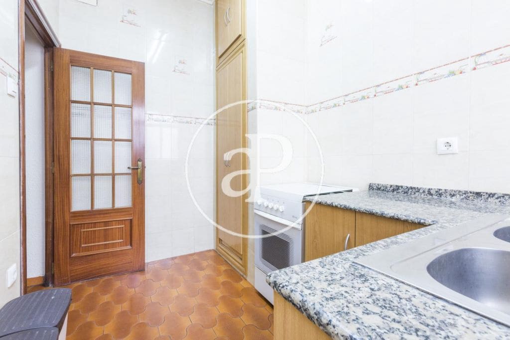 4 camera da letto Appartamento da affittare in Valencia citta - 1.500 € (Rif: 9892448)