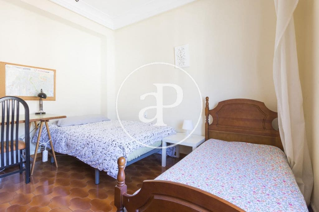 4 camera da letto Appartamento da affittare in Valencia citta - 1.500 € (Rif: 9892448)