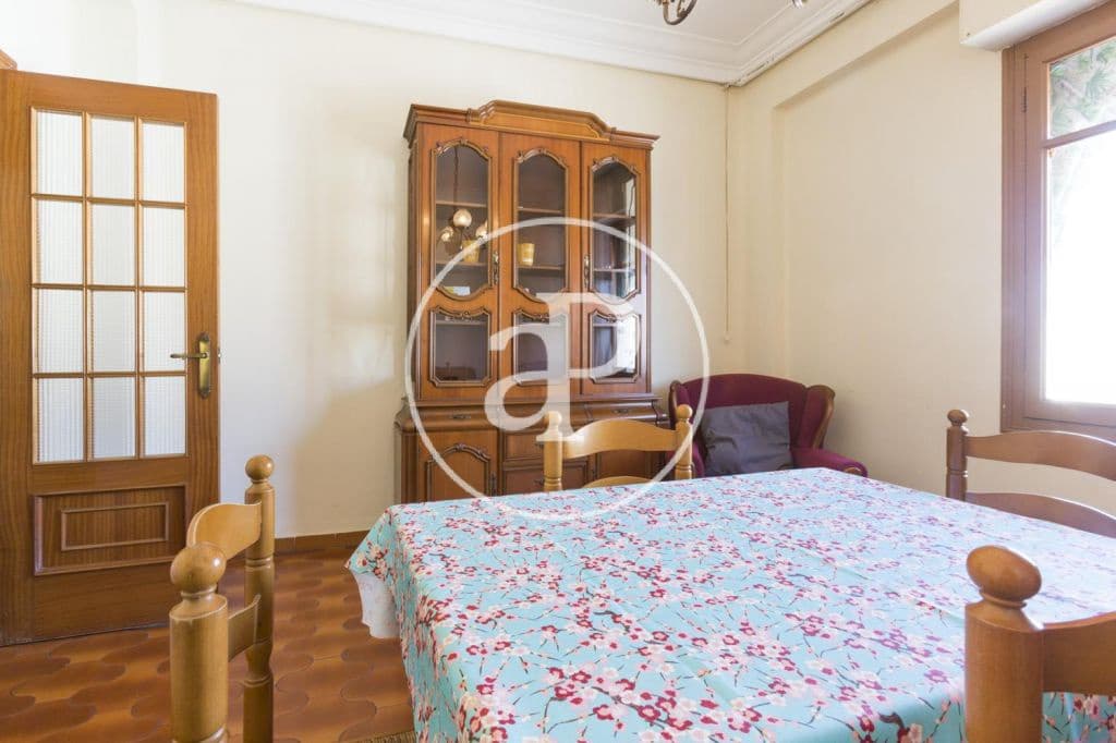 4 camera da letto Appartamento da affittare in Valencia citta - 1.500 € (Rif: 9892448)