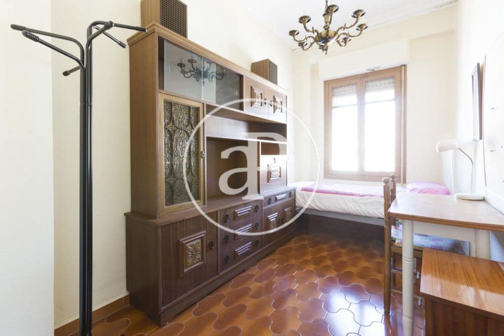 4 camera da letto Appartamento da affittare in Valencia citta - 1.500 € (Rif: 9892448)