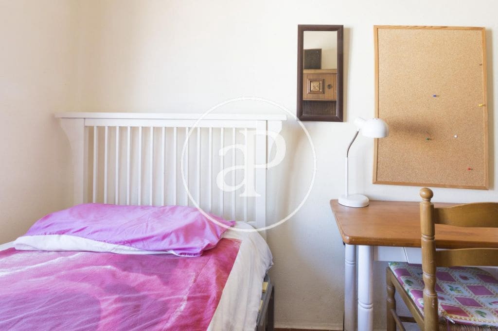 4 camera da letto Appartamento da affittare in Valencia citta - 1.500 € (Rif: 9892448)