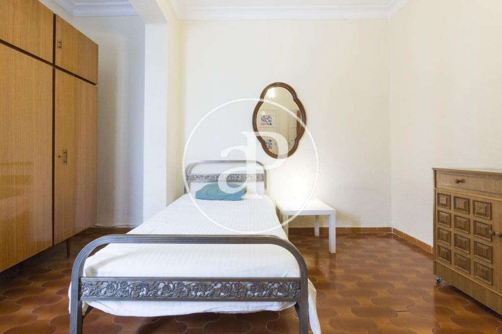 4 camera da letto Appartamento da affittare in Valencia citta - 1.500 € (Rif: 9892448)