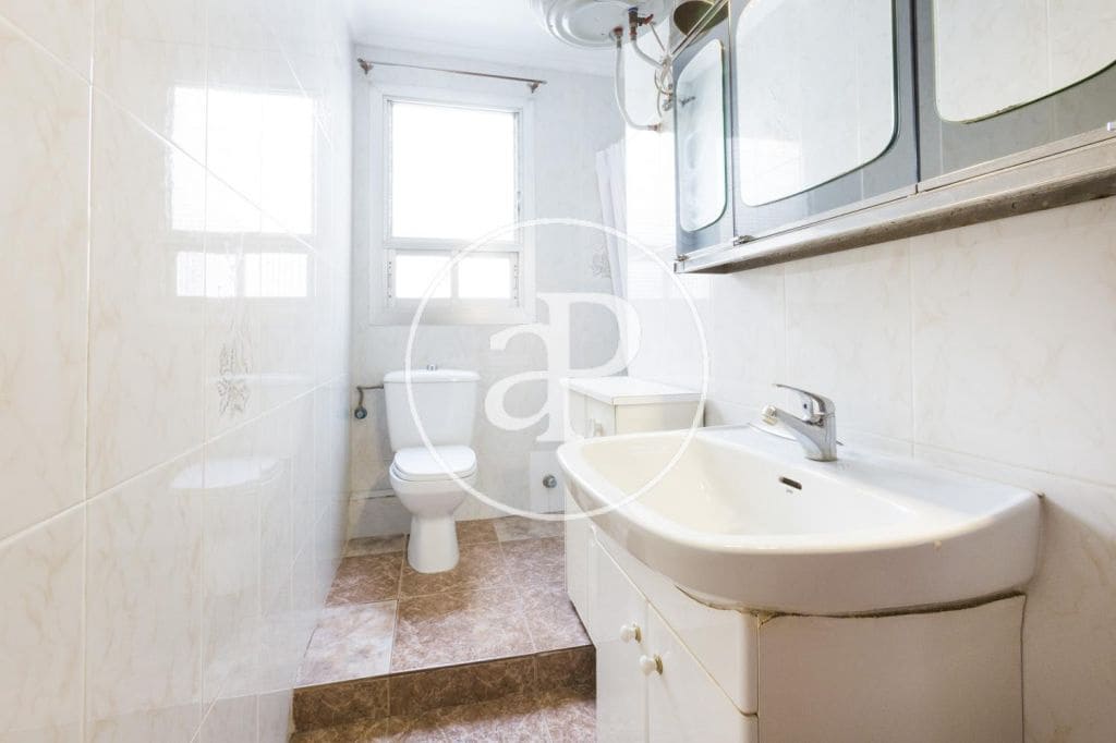 4 camera da letto Appartamento da affittare in Valencia citta - 1.500 € (Rif: 9892448)
