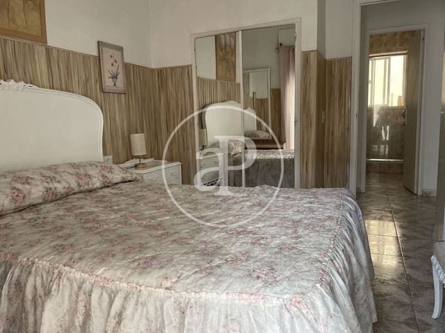 3 slaapkamer Appartement te huur in Playa de los Locos, Torrevieja - € 700 (Ref: 9894476)