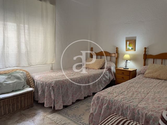 3 slaapkamer Appartement te huur in Playa de los Locos, Torrevieja - € 700 (Ref: 9894476)