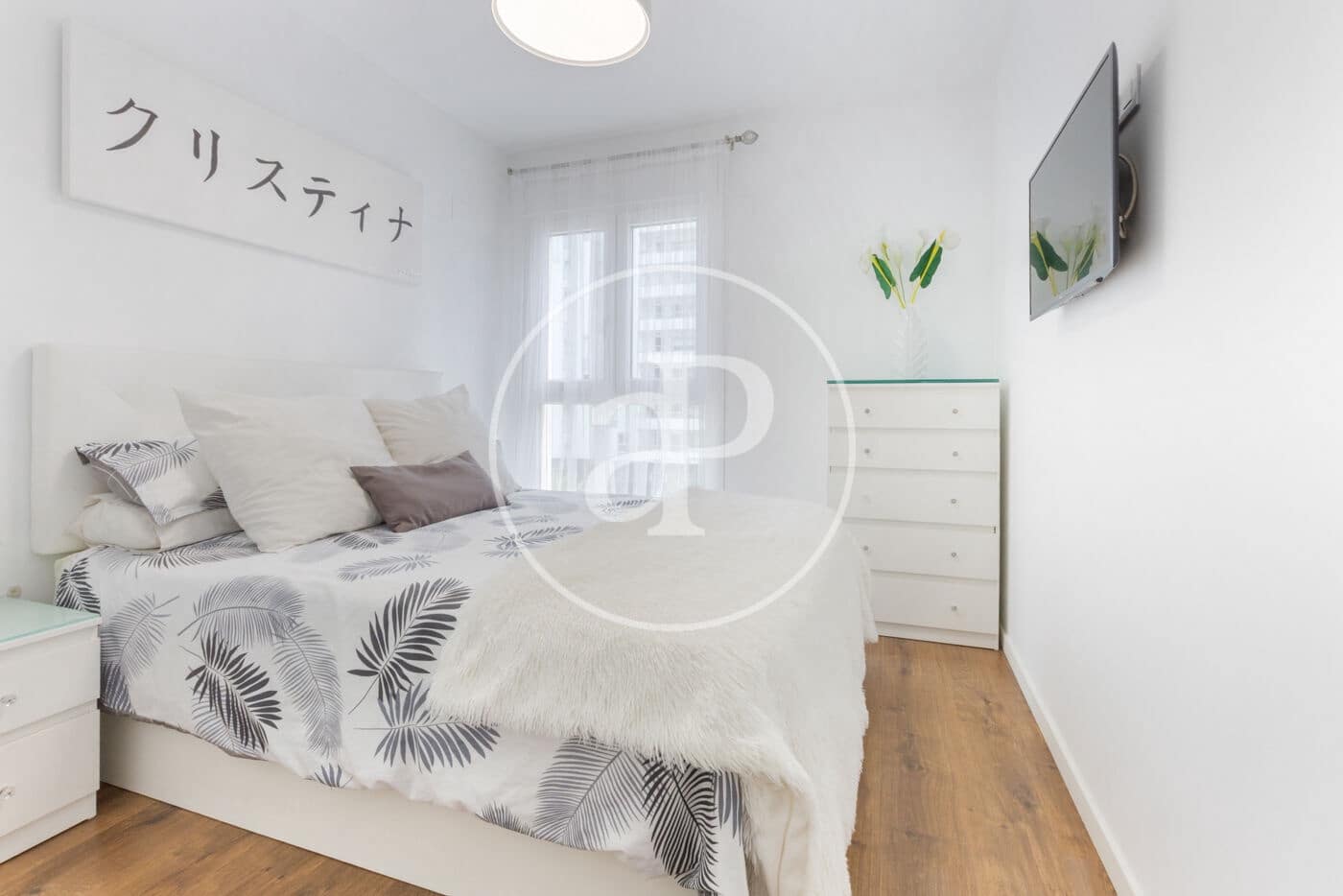 2 quarto Apartamento para arrendar em Valencia cidade com piscina garagem - 1 750 € (Ref: 9894478)