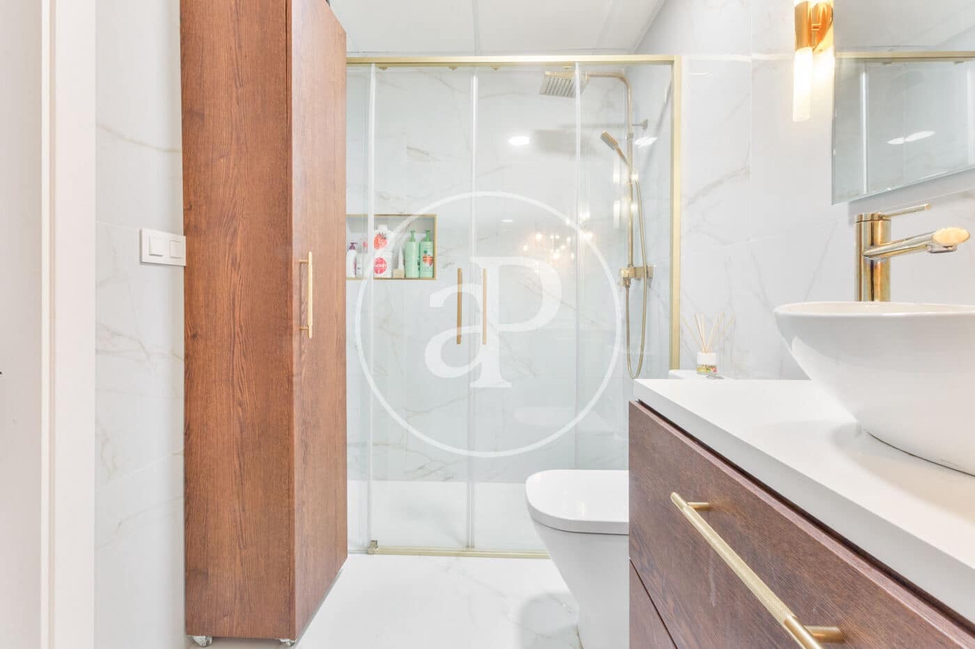 2 quarto Apartamento para arrendar em Valencia cidade com piscina garagem - 1 750 € (Ref: 9894478)