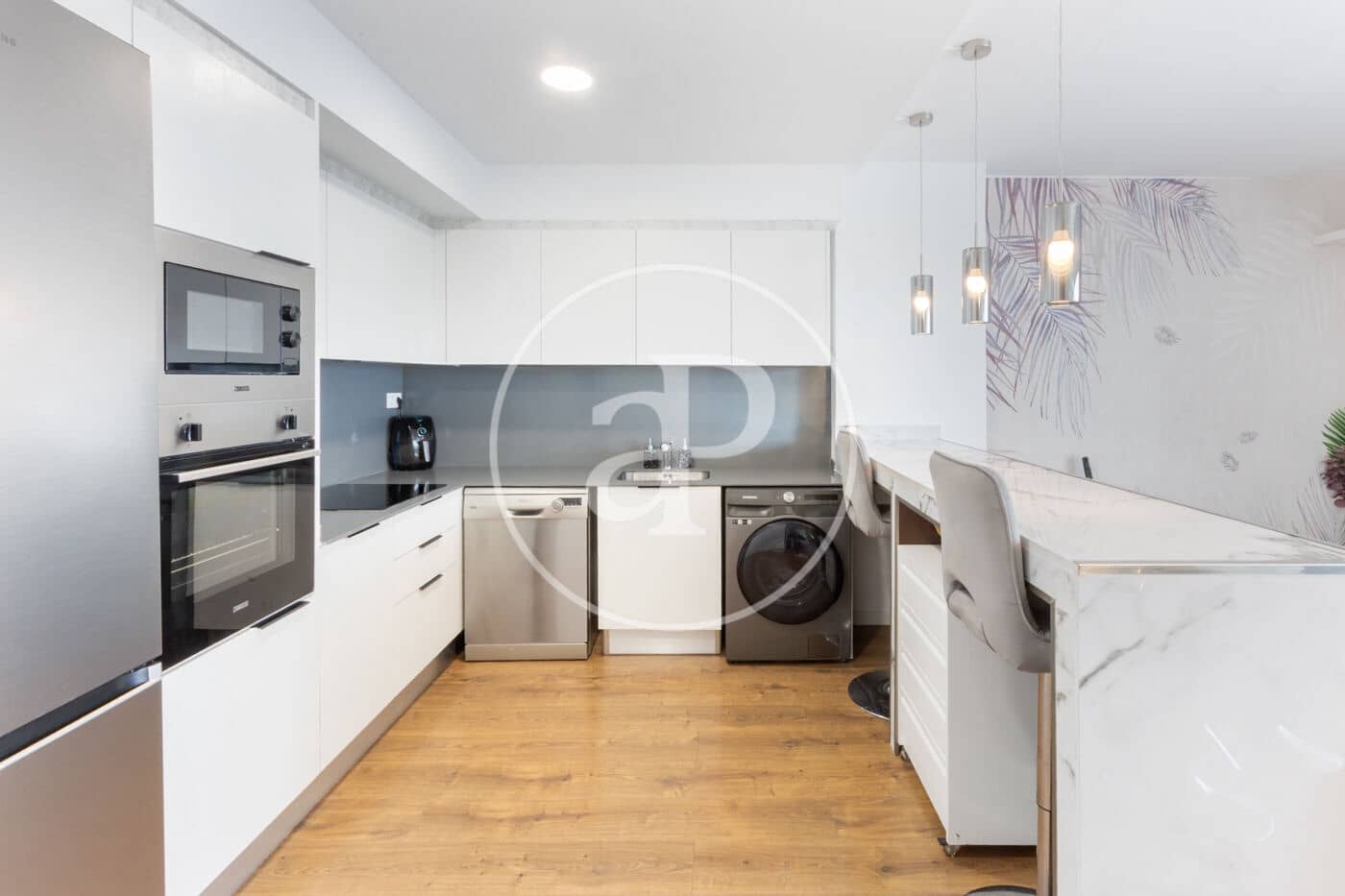 2 quarto Apartamento para arrendar em Valencia cidade com piscina garagem - 1 750 € (Ref: 9894478)