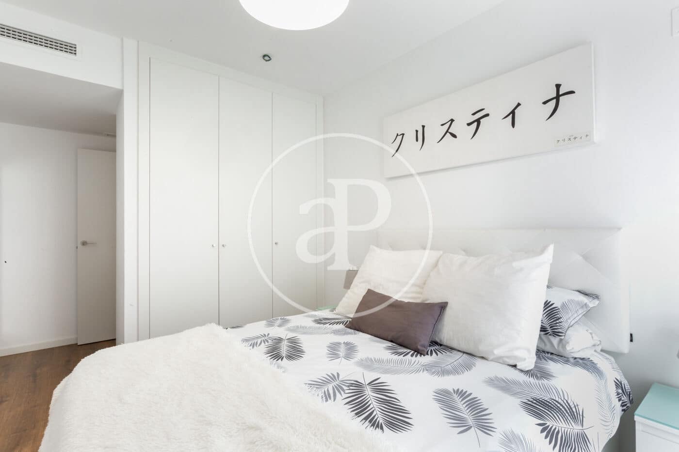 2 quarto Apartamento para arrendar em Valencia cidade com piscina garagem - 1 750 € (Ref: 9894478)