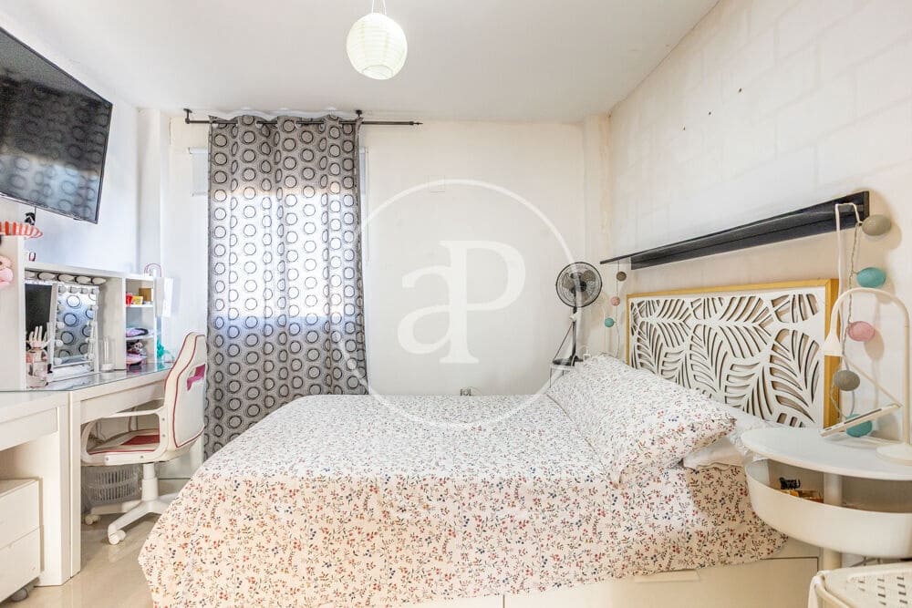 5 quarto Moradia para venda em Riba-roja de Turia com piscina - 430 000 € (Ref: 9894479)