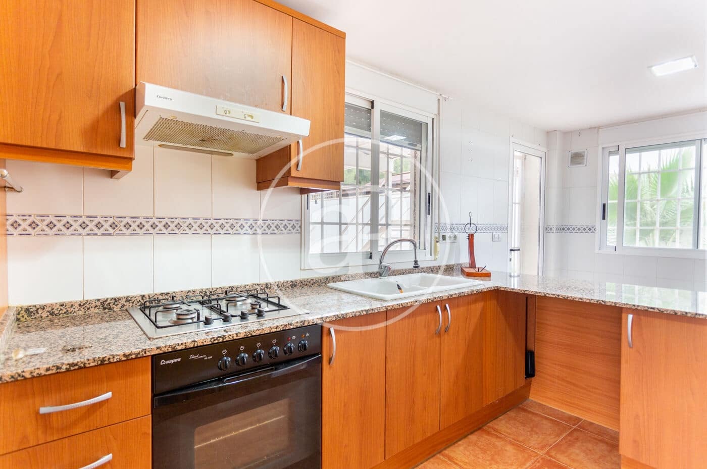4 quarto Moradia para venda em Riba-roja de Turia com piscina - 420 000 € (Ref: 9894480)