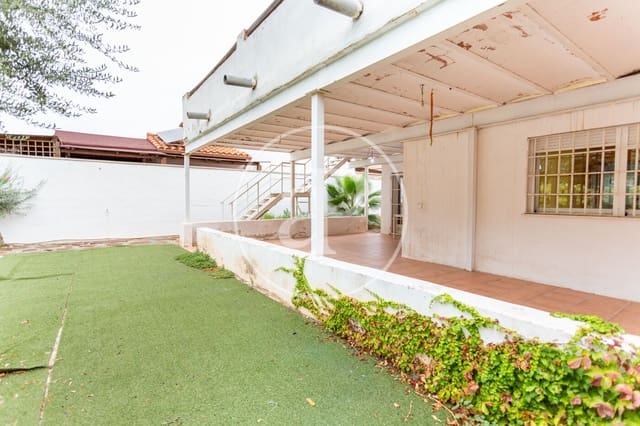 4 quarto Moradia para venda em Riba-roja de Túria com piscina - 420 000 € (Ref: 9894480)