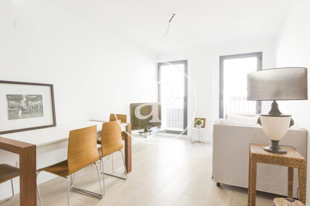 1 soveværelse Lejlighed til leje i Valencia by - € 1.300 (Ref: 9894484)