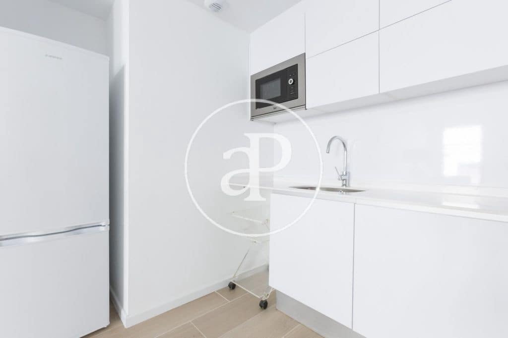 1 soveværelse Lejlighed til leje i Valencia by - € 1.300 (Ref: 9894484)