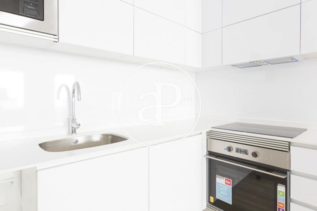 1 soveværelse Lejlighed til leje i Valencia by - € 1.300 (Ref: 9894484)