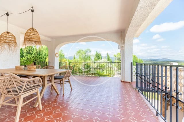 4 bedroom Villa for sale in La Pobla de Vallbona with pool - € 350,000 (Ref: 9896871)