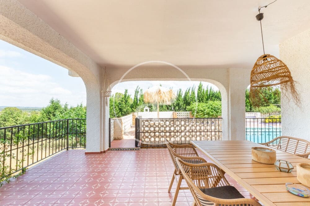 4 bedroom Villa for sale in La Pobla de Vallbona with pool - € 350,000 (Ref: 9896871)