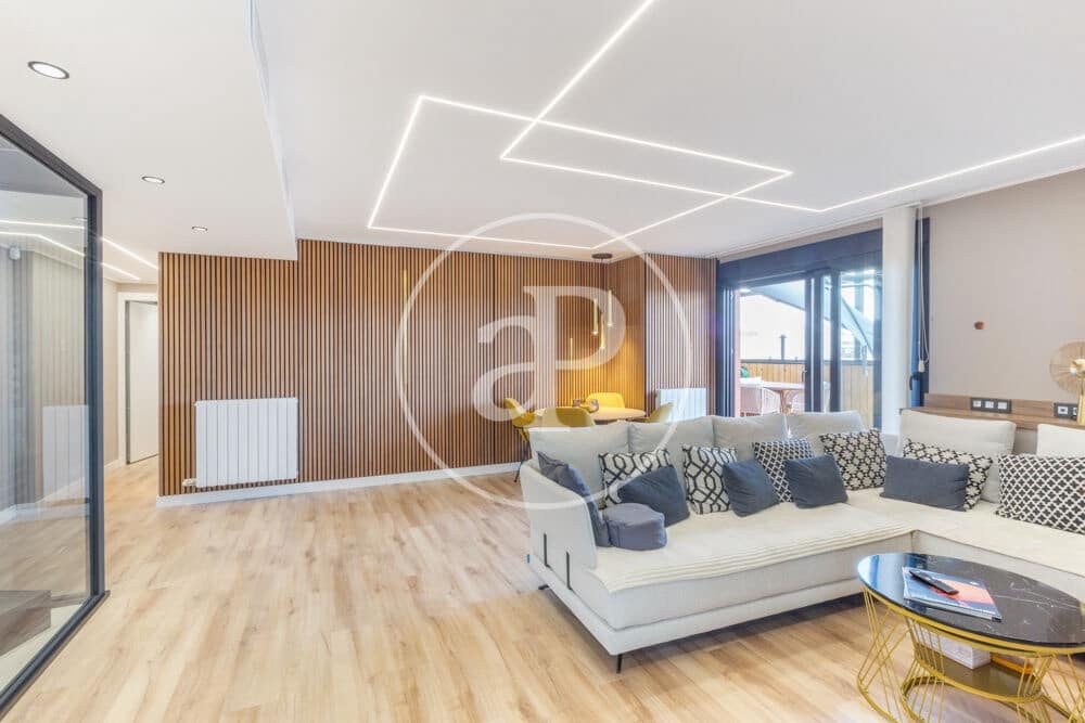 4 makuuhuone Kattohuoneisto myytävänä paikassa Sagunto / Sagunt - 470 000 € (Ref: 9896872)