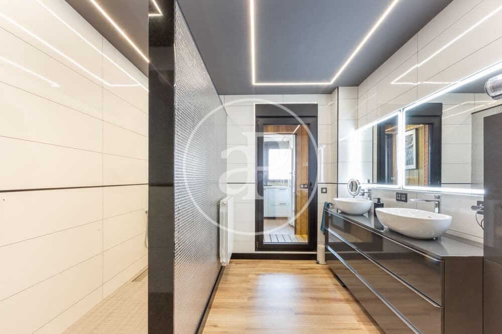 4 makuuhuone Kattohuoneisto myytävänä paikassa Sagunto / Sagunt - 470 000 € (Ref: 9896872)