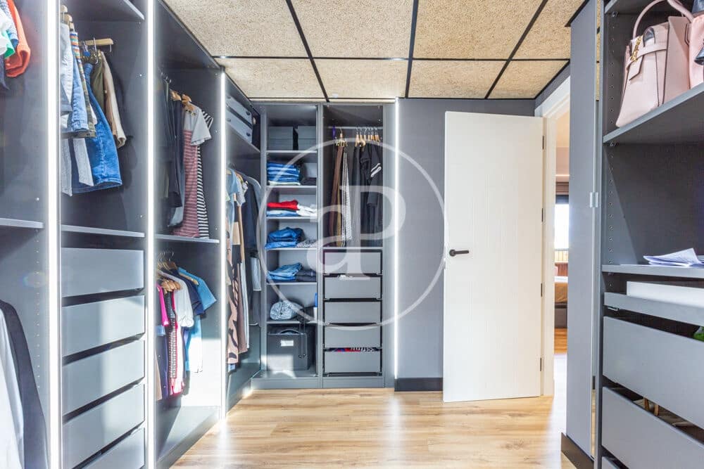 4 makuuhuone Kattohuoneisto myytävänä paikassa Sagunto / Sagunt - 470 000 € (Ref: 9896872)