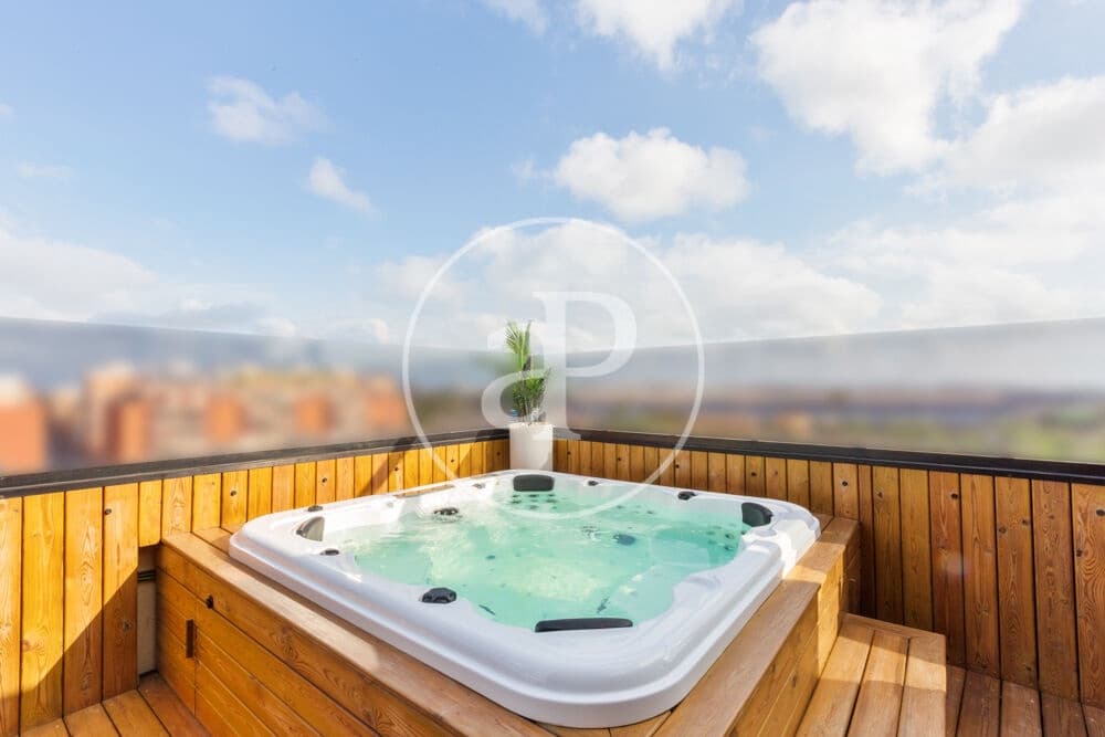 4 makuuhuone Kattohuoneisto myytävänä paikassa Sagunto / Sagunt - 470 000 € (Ref: 9896872)