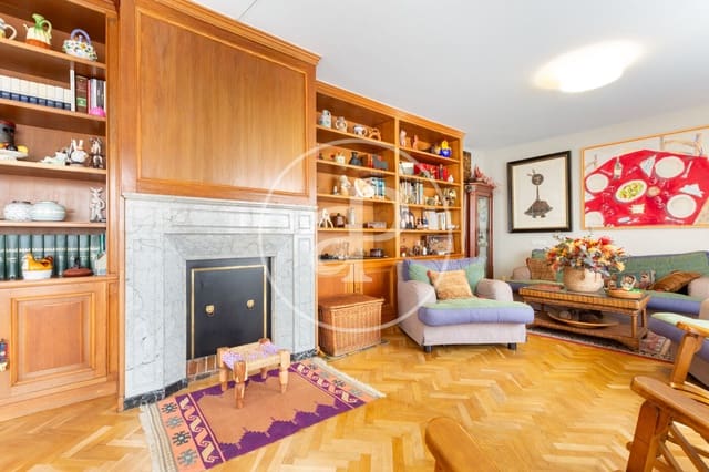 5 Zimmer Penthouse zu verkaufen in El Mercat, València Stadt - 1.100.000 € (Ref: 9896874)
