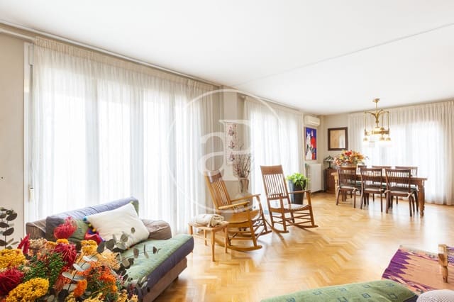 5 Zimmer Penthouse zu verkaufen in El Mercat, València Stadt - 1.100.000 € (Ref: 9896874)