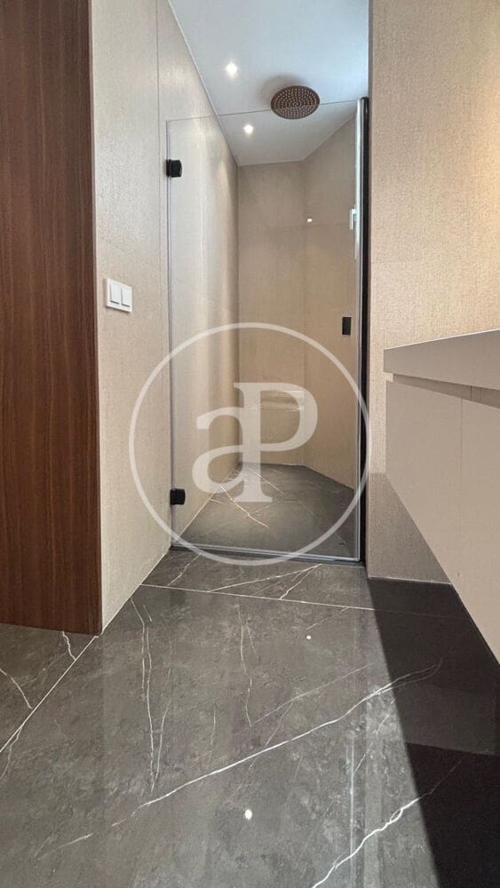 3 makuuhuone Huoneisto myytävänä paikassa Valencia kaupunki - 1 490 000 € (Ref: 9896875)