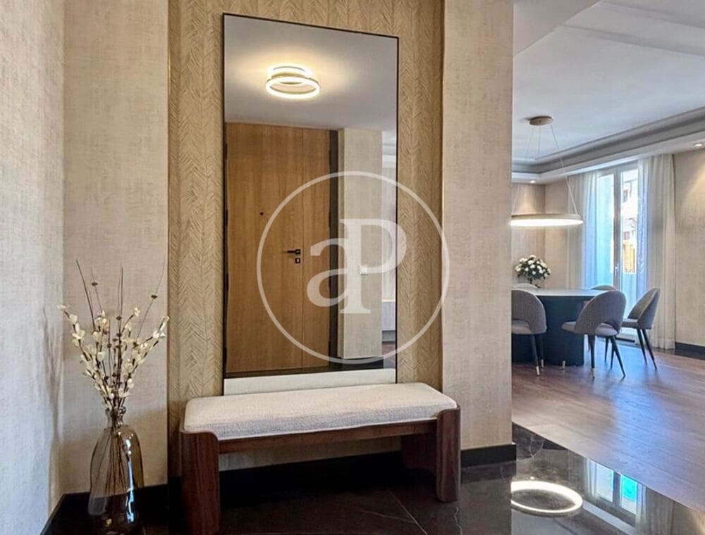3 makuuhuone Huoneisto myytävänä paikassa Valencia kaupunki - 1 490 000 € (Ref: 9896875)