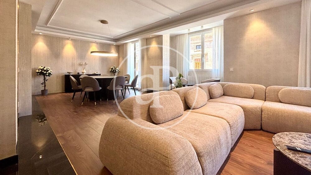 3 makuuhuone Huoneisto myytävänä paikassa Valencia kaupunki - 1 490 000 € (Ref: 9896875)