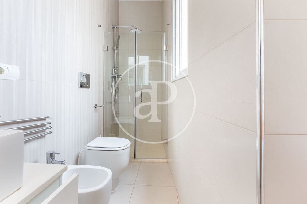 Apartamento de 2 habitaciones en València ciudad en venta - 475.000 € (Ref: 9899660)