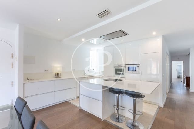 3 quarto Apartamento para arrendar em Arrancapins, Valência cidade - 2 500 € (Ref: 9899661)