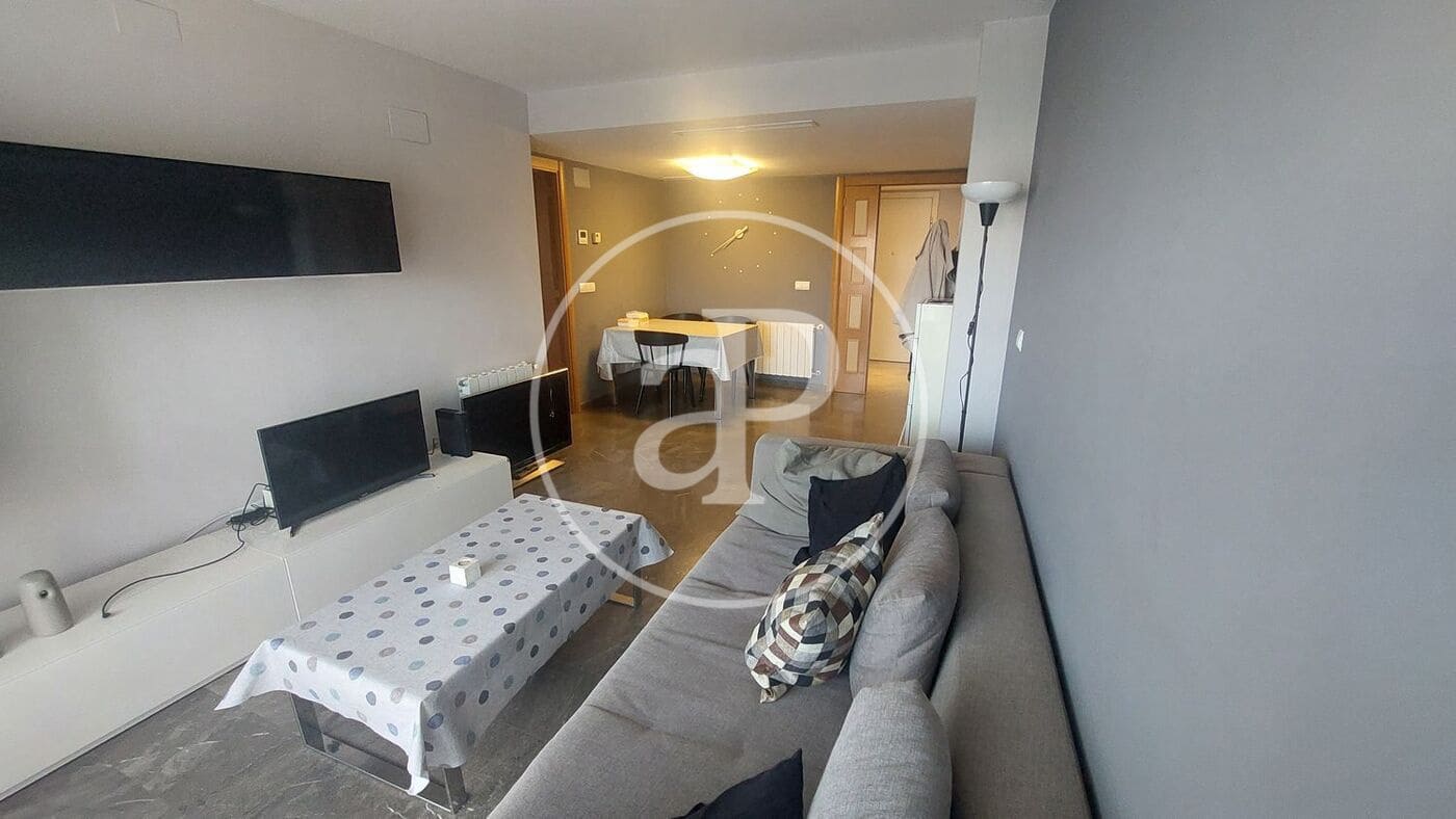 3 bedroom Apartment for rent in Valencia city - € 1,450 (Ref: 9899662)
