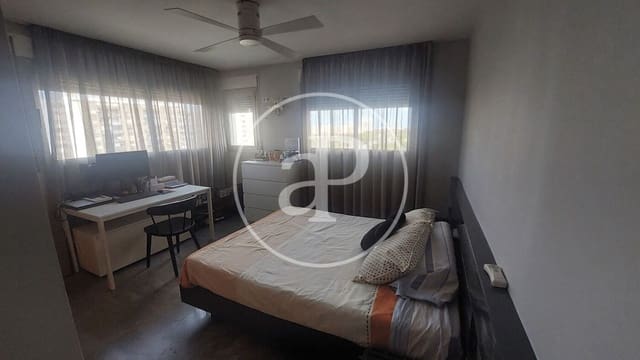 3 bedroom Apartment for rent in Sant Marcel.li, Valencia city - € 1,450 (Ref: 9899662)