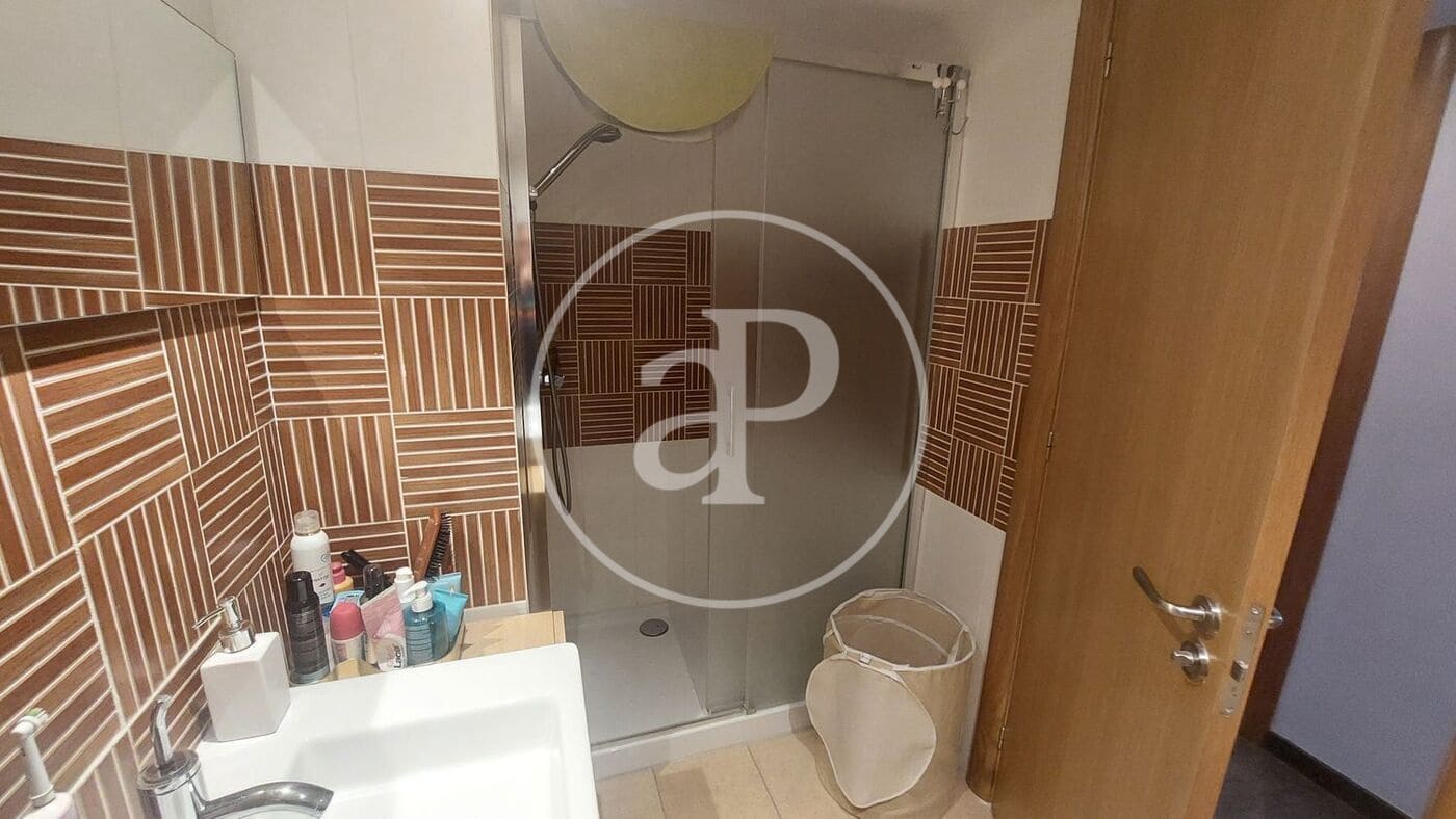 3 bedroom Apartment for rent in Valencia city - € 1,450 (Ref: 9899662)