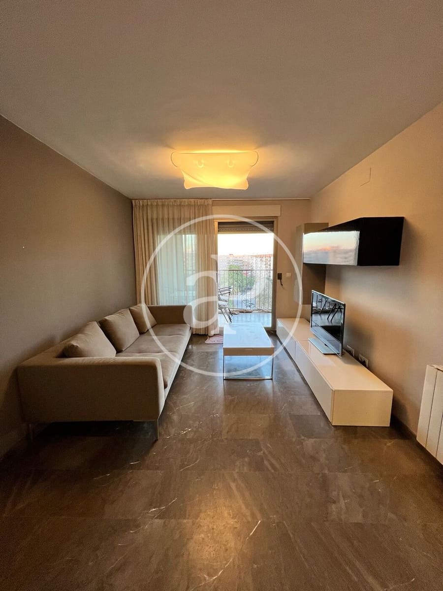 3 bedroom Apartment for rent in Valencia city - € 1,450 (Ref: 9899662)
