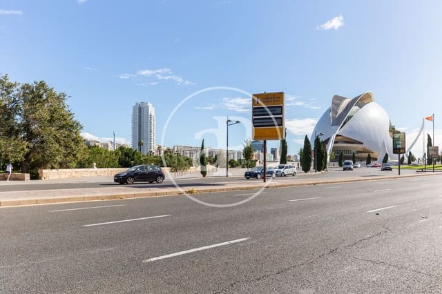 2 bedroom Apartment for rent in Mont-Olivet, Valencia city - € 1,350 (Ref: 9904653)