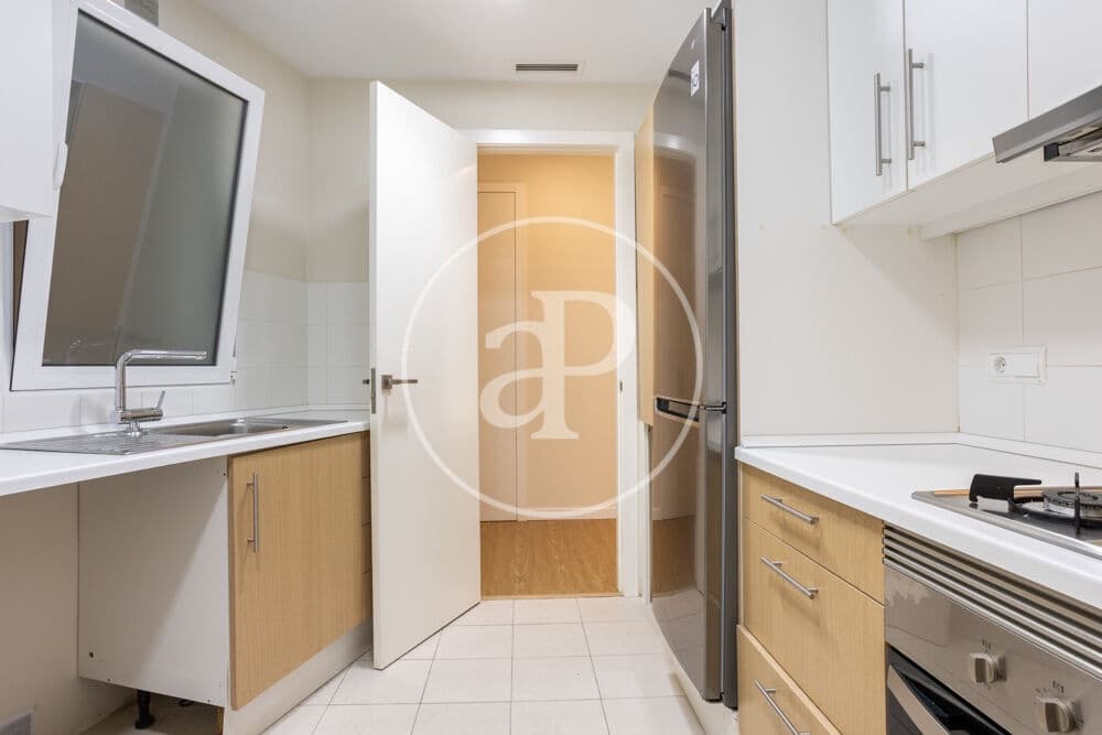 3 Zimmer Apartment zu vermieten in Valencia Stadt - 2.250 € (Ref: 9904654)