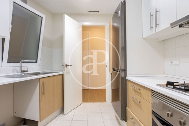 3 Zimmer Apartment zu vermieten in La Gran Via, València Stadt - 2.250 € (Ref: 9904654)