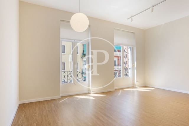 3 Zimmer Apartment zu vermieten in La Gran Via, València Stadt - 2.250 € (Ref: 9904654)