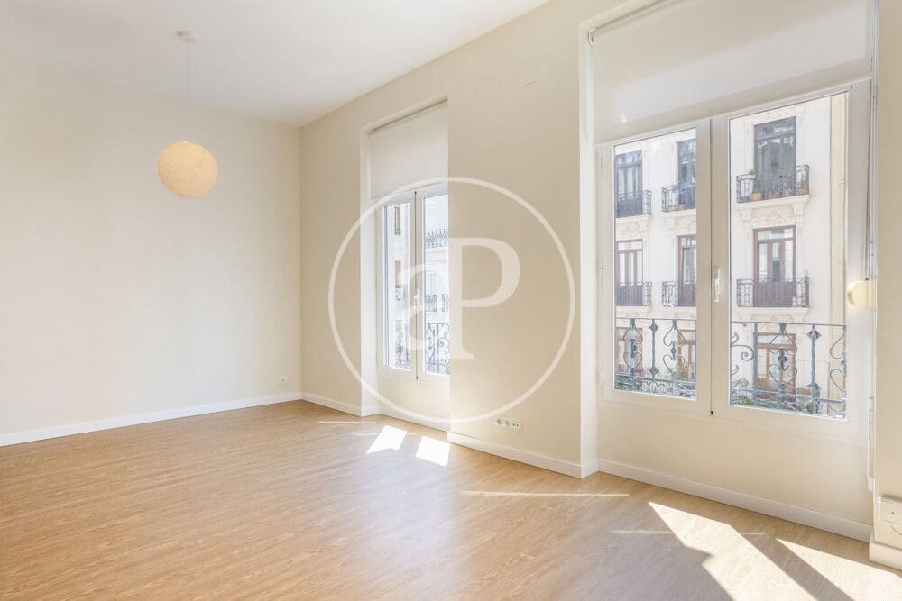 3 Zimmer Apartment zu vermieten in Valencia Stadt - 2.250 € (Ref: 9904654)
