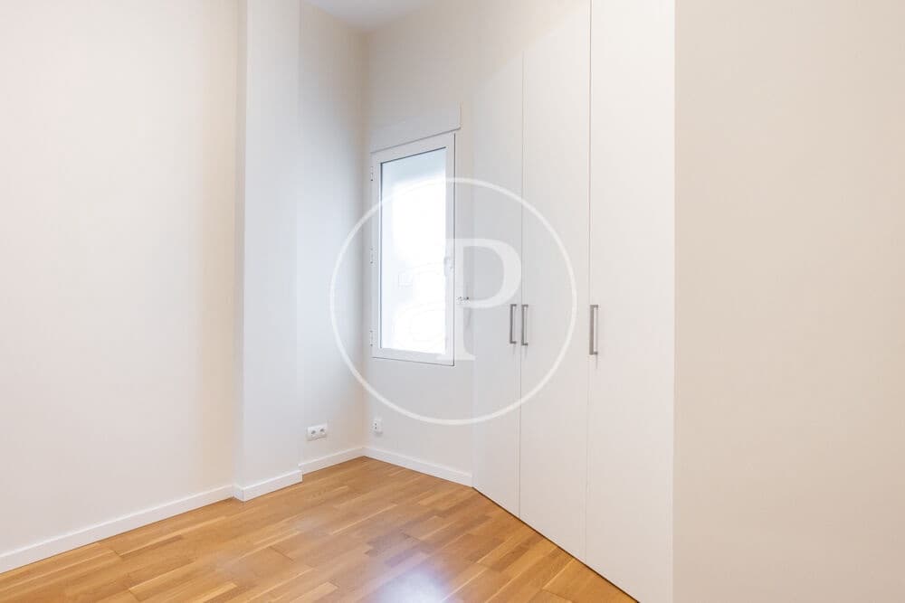 3 Zimmer Apartment zu vermieten in Valencia Stadt - 2.250 € (Ref: 9904654)